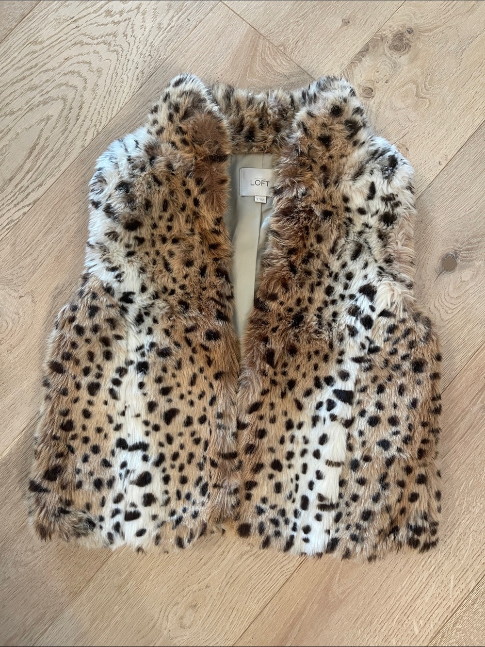 LOFT Faux Fur Leopard-Print Vest Size Small